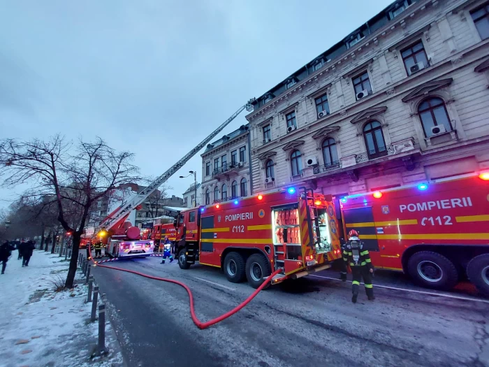  Datorită intervenției prompte a pompierilor, incendiul a fost localizat rapid în limitele găsite, astfel evitându-se propagarea acestuia la proprietățile învecinate. În urma intervenției nu au rezultat victime.Pentru gestionarea situației de urgență au intervenit trei autospeciale de stingere cu apă și spumă, o autospecială de intervenție și salvare de la înălțime, o autospecială de descarcerare și o ambulanță SMURD