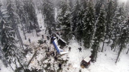 Zece ani de la tragedia aviatică în care au murit pilotul Adrian Iovan și studenta Aura Ion. Romanița Iovan din nou în Apuseni