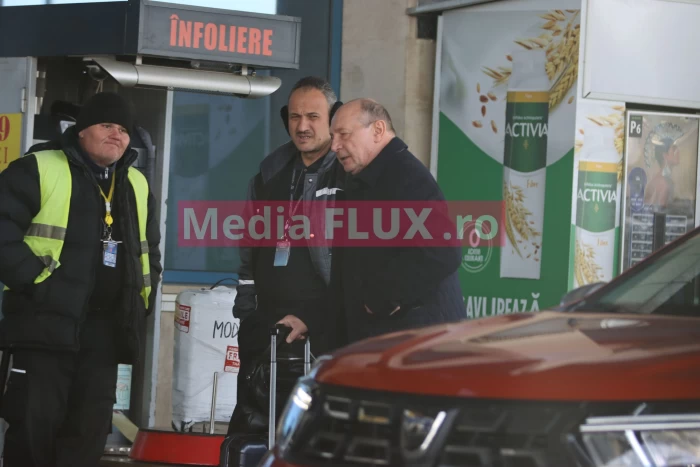Traian Băsescu pleacă din țară. Băile de mulțime de odinioară, uitate! Singurul lucru care i-a mai rămas fostului președinte al României