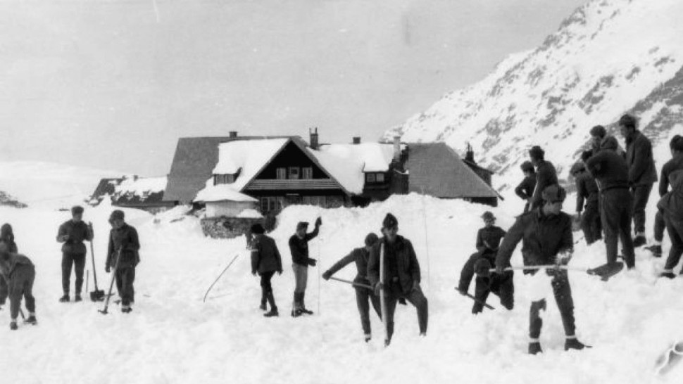 A doua avalanșă la Bâlea Lac în mai puțin de 48 de ore. Un salvamont aflat în timpul liber a murit