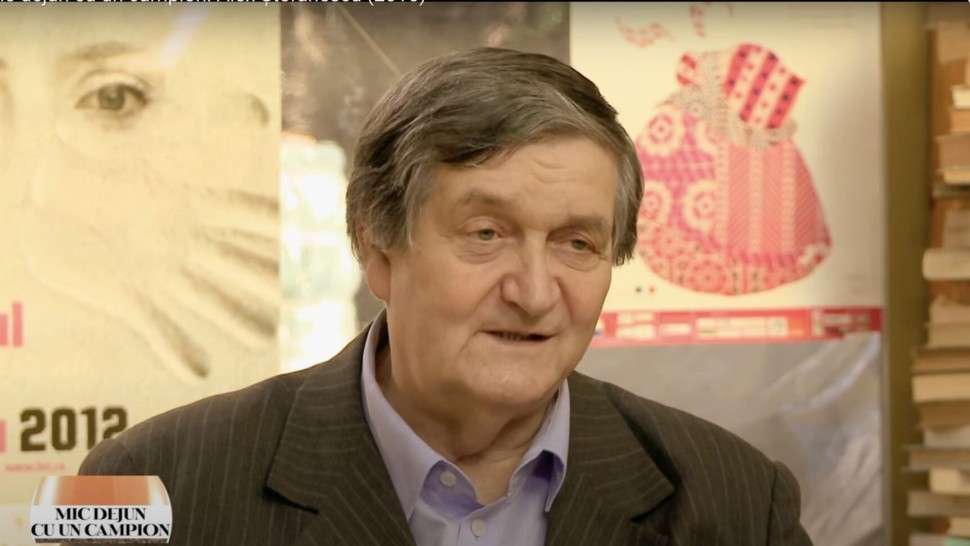 A murit Alex Ștefănescu. Anunțul făcut de actrița Daniela Nane după decesul scriitorului și criticului literar din România