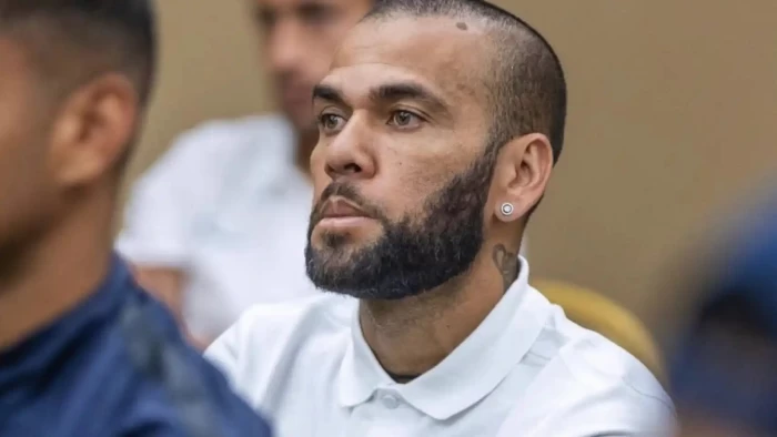 Dani Alves nu suportă condițiile din penitenciar