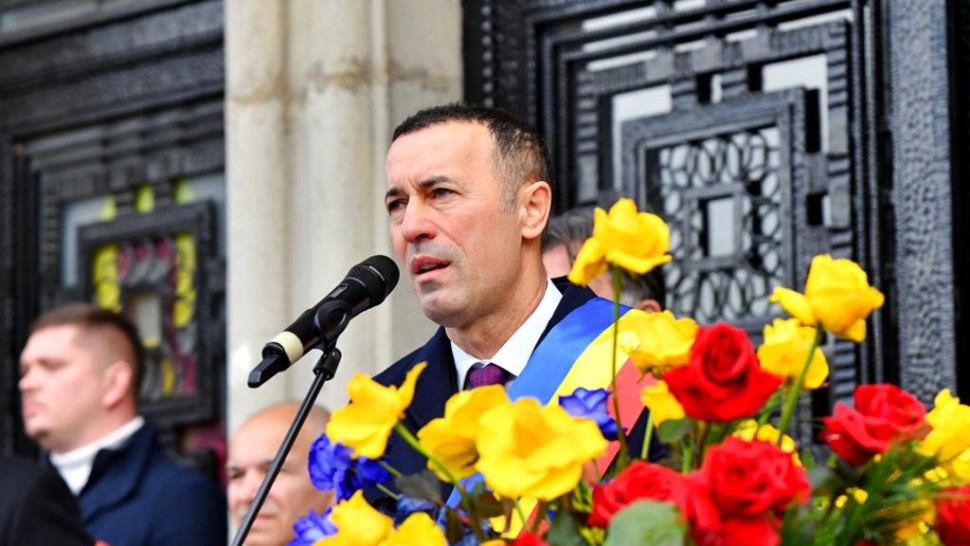 Cine este Iulian Dumitrescu președintele CJ Prahova claxonat de DNA. Un capo di tutti capi din PNL