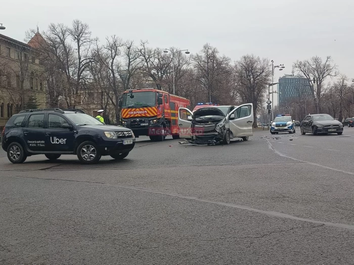 Accident auto în zona Aviatorilor din București, vineri, 2 februarie