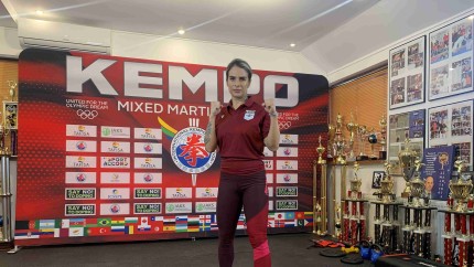 Cristi Săpunaru în corzi. A fost provocat de campioana mondială de kempo | FOTO