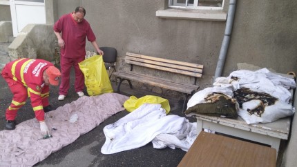 Explozie la Spitalul din Ploiești. Un muncitor ar fi folosit flexul în secția ATI