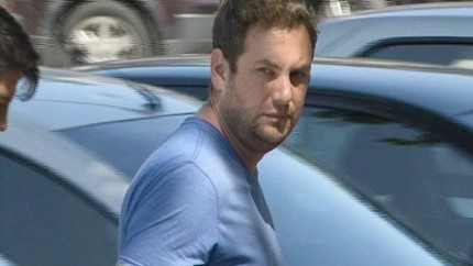 Un student cetățean american condamnat la peste 16 ani de închisoare pentru că a agresat trei bărbați. El este plecat din România