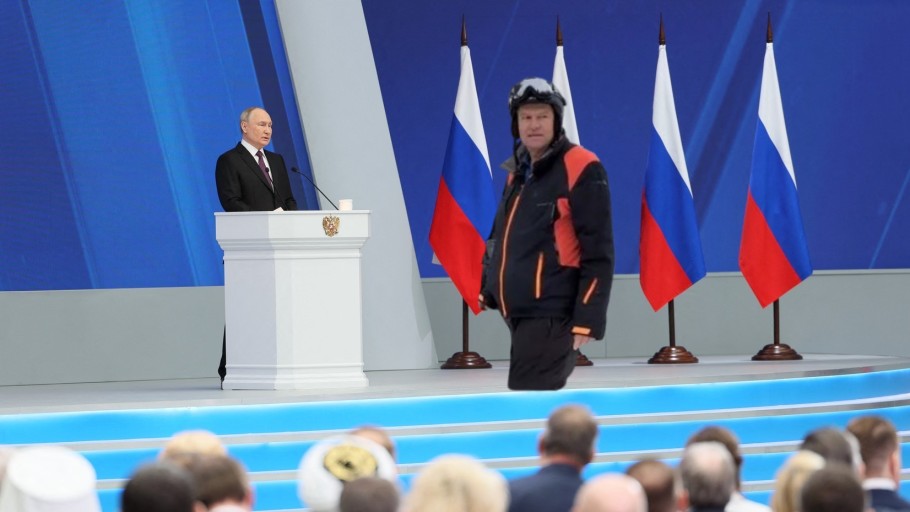 L-a convins Iohannis Putin le cere rușilor să meargă la ski și să lase băutura