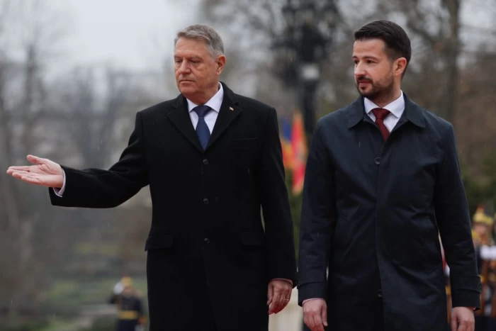 Klaus Iohannis, președintele României îl primește pe Jakov Milatovic, preşedintele Muntenegrului, în timpul vizitei oficiale a acestuia, la Palatul Cotroceni din București, 12 martie 2024.