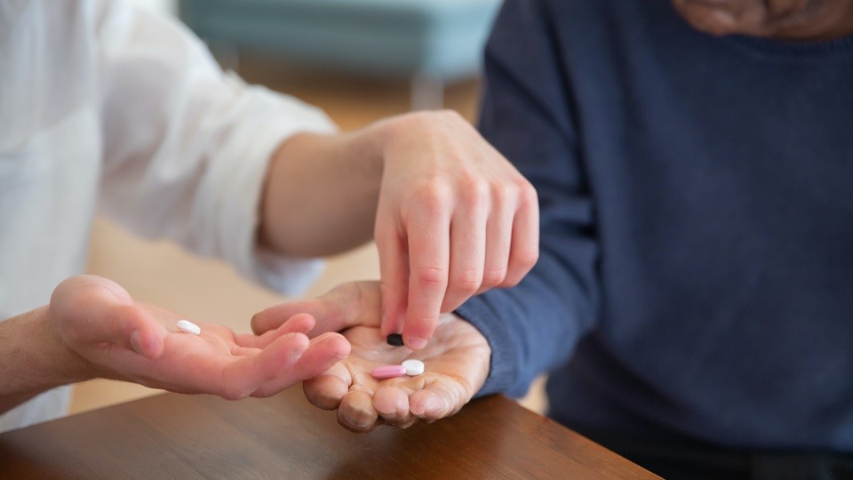 Medicamente compensate cu 90. CNAS a publicat ghidul beneficiarilor