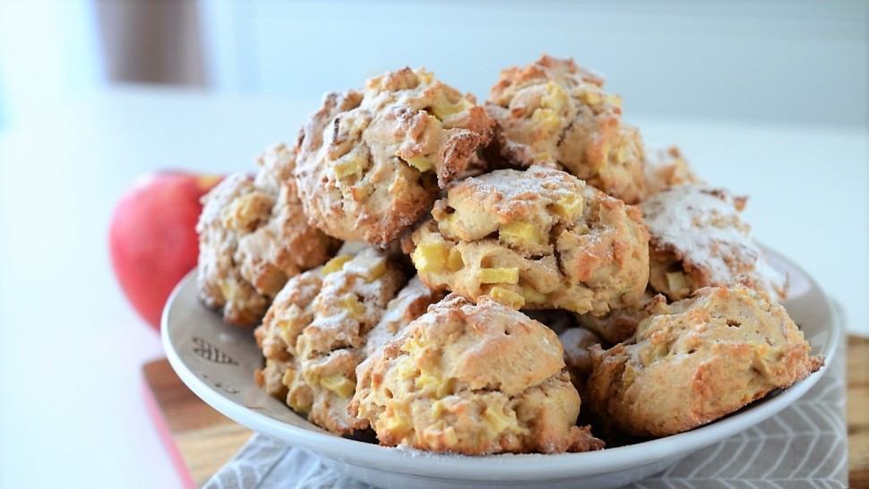 Rețetă biscuiți cu mere. Ideale după o masă copioasă