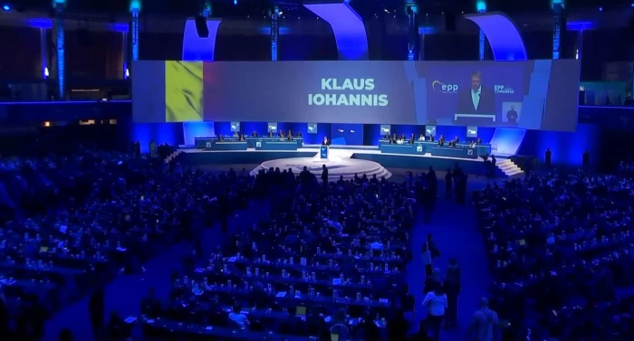 Anunțul făcut de Klaus Iohannis în cadrul Congresului PPE. Președintele a vorbit în două limbi: 