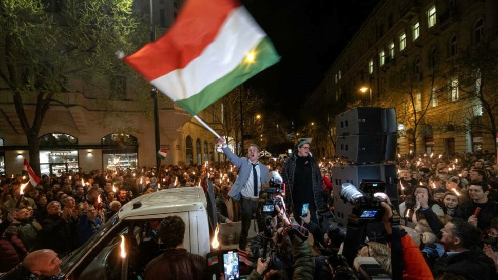 Proteste ample la Budapesta. Guvernul Viktor Orban prins cu corupția în sac | VIDEO