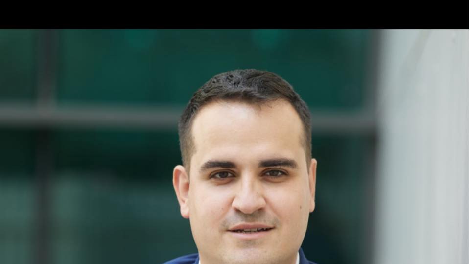 Candidatul AUR la Primăria S4 și-a anunțat candidatura. Avocatul Matei Ștefănescu de 31 de ani vrea să reclădească Sudul Capitalei