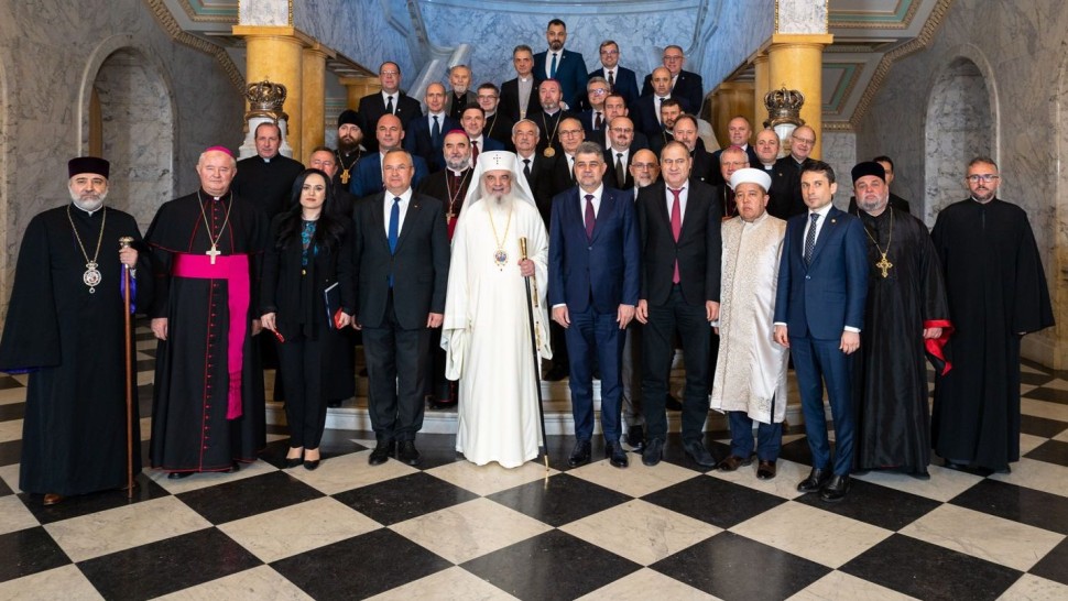 Patriarhul Daniel întâlnire cu Nicolae Ciucă și Marcel Ciolacu. Le-a cerut salarii mai mari pentru slujitorii bisericii | UPDATE