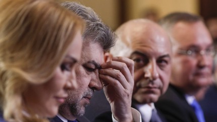 Lăsat în spatele ușilor închise Cătălin Cîrstoiu reacționează Un medic nu abandonează niciodată
