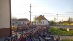 Localitatea din România în care bicicleta este principalul mijloc de transport. Intrăm în Europa pe două roți