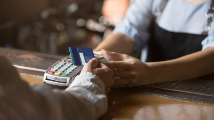 Victimă păcălită cu 140.000 de euro