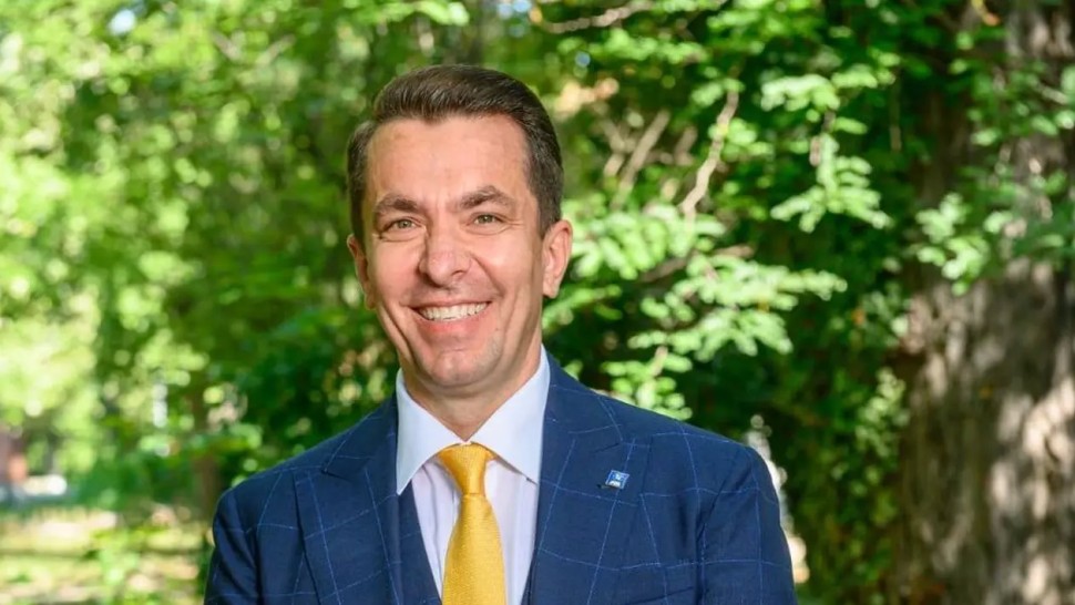 Cristi Pascu noul vicepreședinte al Oficiului pentru Jocurile de Noroc. Hairstylistul vedetelor ajunge într-o funcție importantă