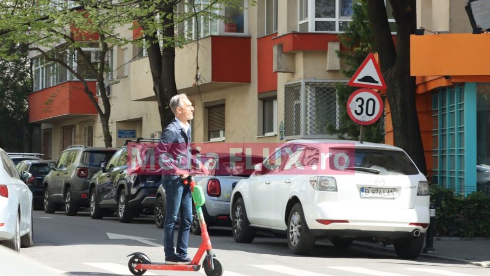 Nicușor Dan le mulțumește bucureștenilor pe bani mulți vreo 200.000 de euro cu sprijinul controversatului om de afaceri Matei Păun. Investigație Newsweek Spasibo Matei Păun