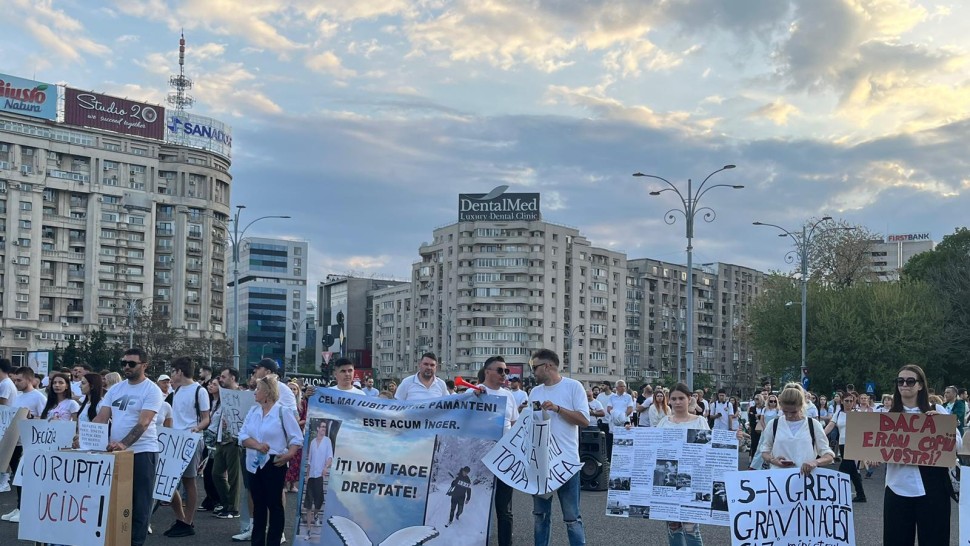 Încep din nou protestele în România. Rezerviștii MApN își strigă nemulțumirea în fața Guvernului