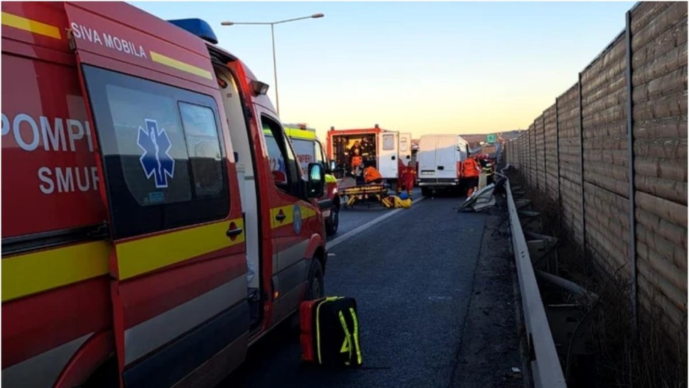 Carambol pe Autostrada A1 la Veștem în Sibiu Patru mașini s-au ciocnit. Intervenție a elicopterului SMURD | UPDATE
