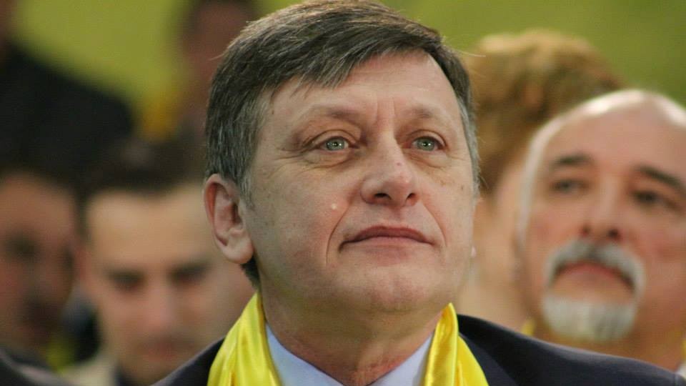 Crin Antonescu merge pe mâna lui Sebastian Burduja la Capitală. Ce așteptări are pentru prezidențiale