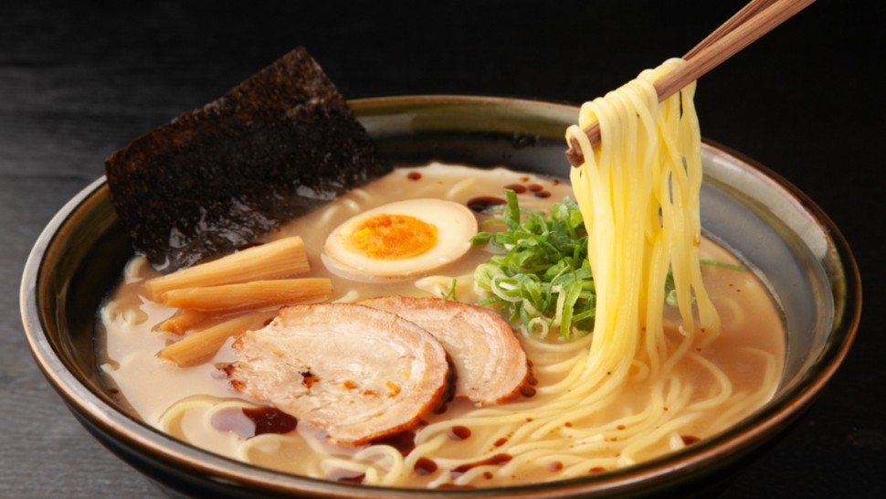 Rețetă ramen picant de porc. Delicios și rapid de făcut