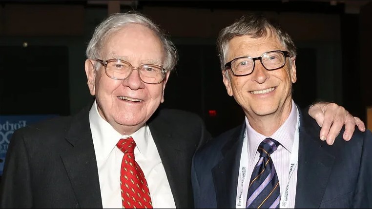 Moștenirea miliardarului Warren Buffett rămâne în mâinile lui Bill . Ce se întâmplă cu averea inimaginabilă a filantropului american