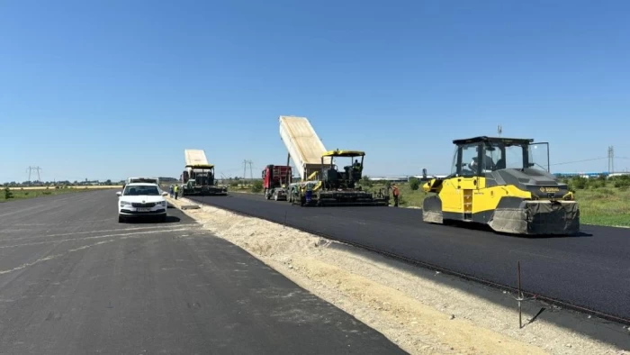 Noi imagini cu lucrările efectuate de AKTOR pe tronsonul 3 sud al autostrăzii Bucureștiului ajunsă la 70% progres FOTO și VIDEO