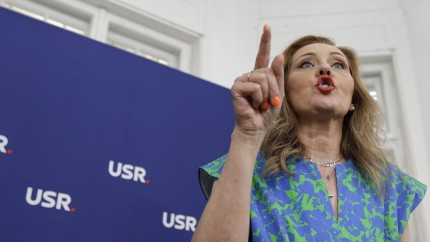 Elena Lasconi pregăște moţiunea de cenzură împotriva Guvernului Ciolacu. Lovitură pe fondul rupturii dintre PNL și PSD