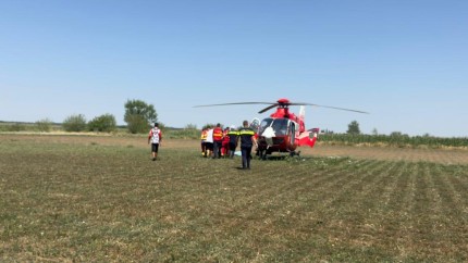 Un parașutist a căzut pe pista Aerodromului Clinceni. Bărbatul a murit la Spitalul Floreasca | VIDEO ȘI FOTO UPDATE