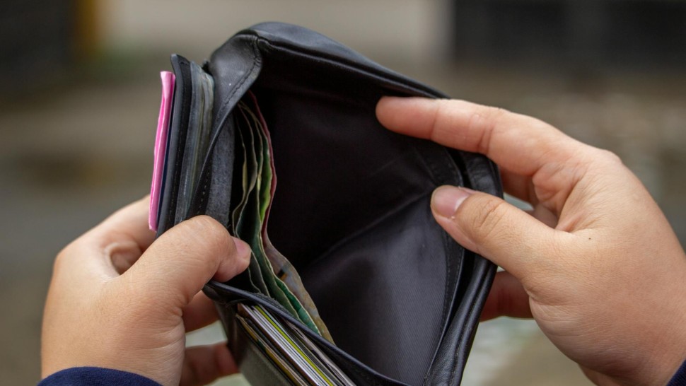 Milioane de români primesc 250 de lei pe card Sprijin pentru România în august. Anunț important al Guvernului