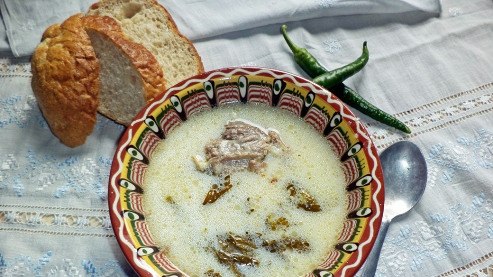 Rețetă ciorbă de văcuță dreasă cu smântână și ou. O masă gustoasă pe placul tuturor