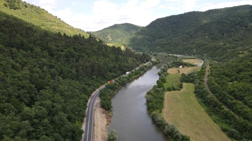 Traficul pe Valea Oltului va fi restricționat timp de o lună. Harta tuturor rutelor ocolitoare