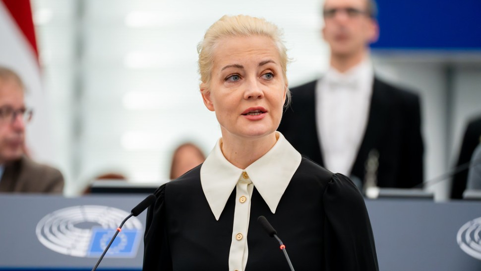 Rusia a emis un mandat de arestare pentru Yulia Navalnaia. Ce acuzații au născocit oamenii lui Putin