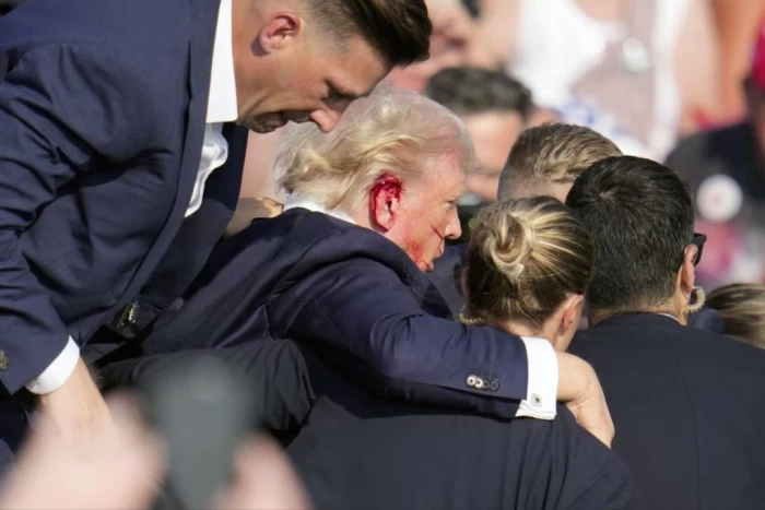 Politicienii români și internaționali reacționează după tentativa de asasinare a lui Trump. Mesajul venit de la Moscova: 