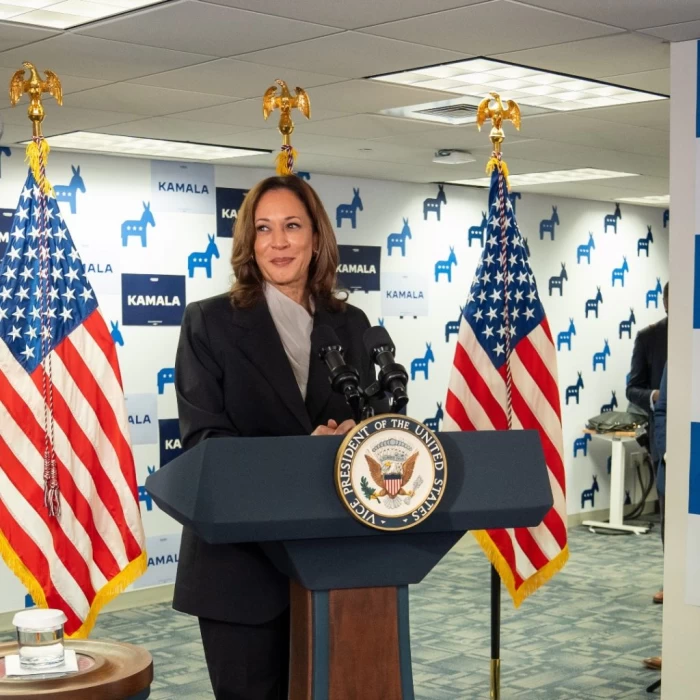 Kamala Harris îl atacă pe Donald Trump pentru „frică și ură”, în primul discurs electoral și promite compasiune la primul său miting