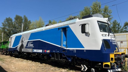 Cum arată prima locomotivă modernizată cu fonduri din PNRR