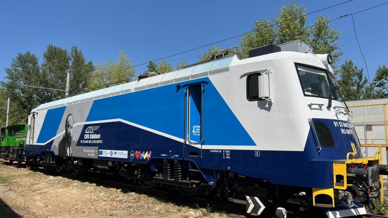 Cum arată prima locomotivă modernizată cu fonduri din PNRR