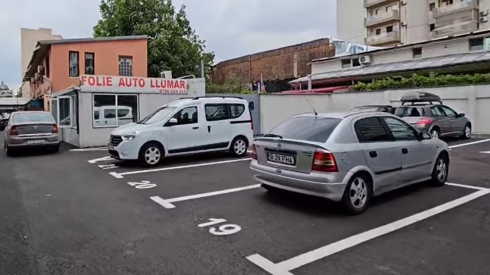 Amenda pentru oprire neregulamentară în 2024. Puncte de penalizare pentru oprirea în locuri interzise