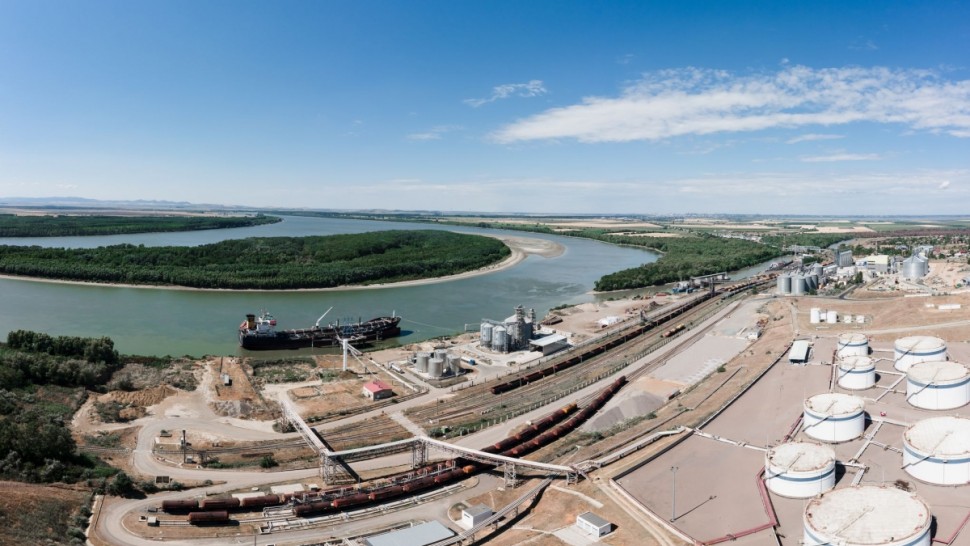 România își extinde influența în zonă. Negocieri pentru cumpărarea singurului port din Republica Moldova accesibil navelor maritime