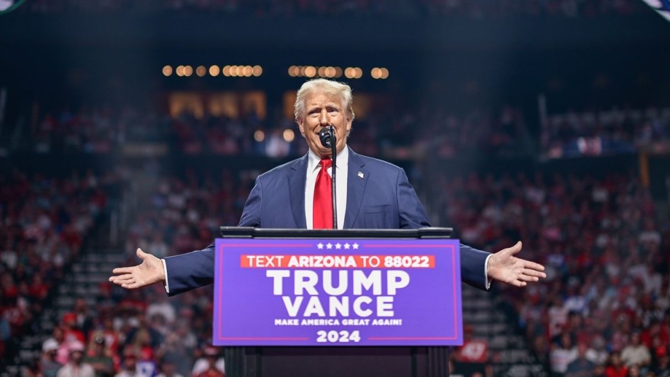 Donald Trump șochează din nou. Îi cataloghează pe Kamala Harris și Joe Biden drept handicapați mentali