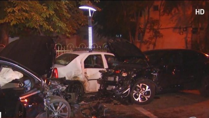 Grav accident în Capitală. O tânără de 17 ani urmărită de poliție a distrus mai mult mașini. Persoane rănite