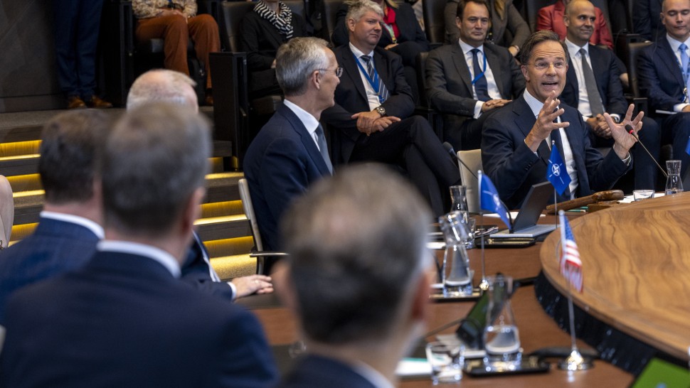 Șeful NATO avertisment pentru Trump dacă Ucraina semnează o pace favorabilă Rusiei. China Iranul și Coreea de Nord ar putea urma exemplul
