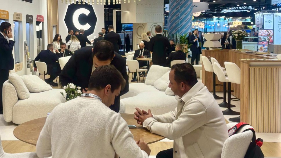 Stand inovator la SIAL Paris 2024 cel mai important târg din industria alimentară globală realizat de Carmistin pentru brandul său de top La Provincia FOTO