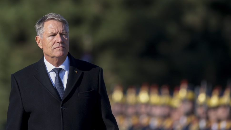 Klaus Iohannis avertisment pentru toți românii Trăim vremuri dificile. Rămânem vigilenți.