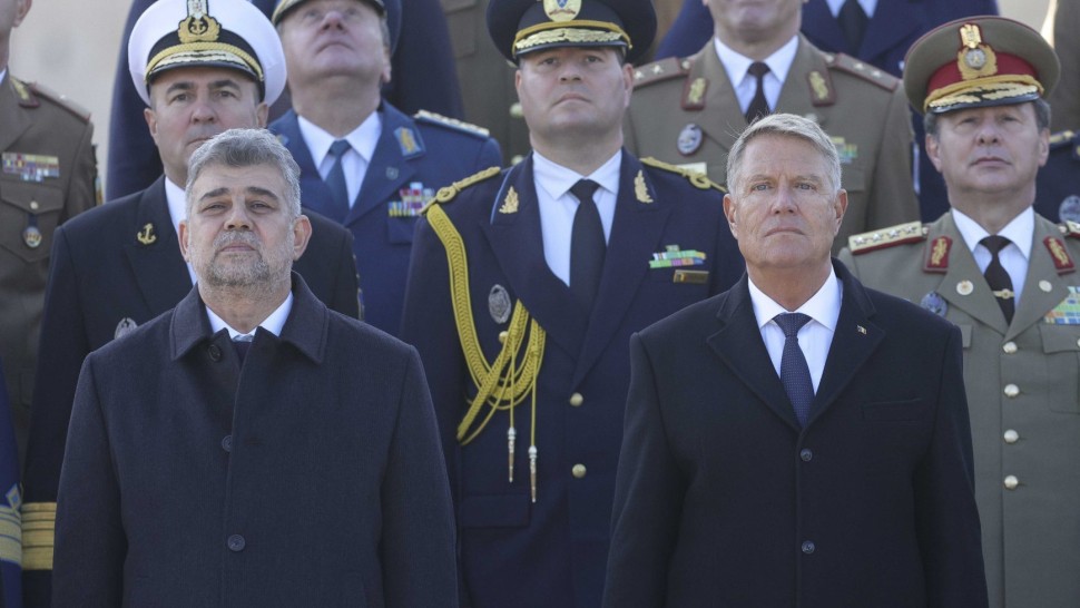 Iohannis a promulgat Legea privind abilitarea Guvernului de a emite ordonanțe în vacanța parlamentară. Executivul va putea modifica Codul fiscal și Codul de procedură fiscală