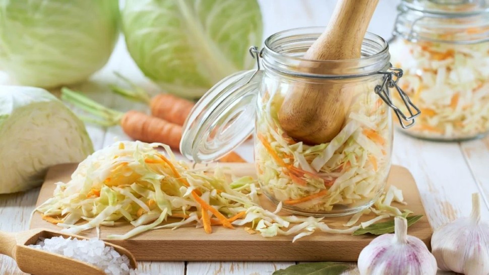 Varză murată tocată la borcan. Cum o pregătim