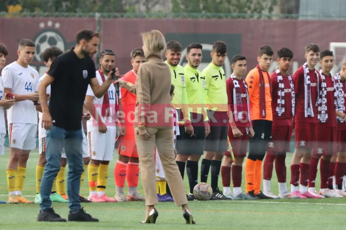 Diana Șucu este ”peste tot acasă” într-o mașină nouă